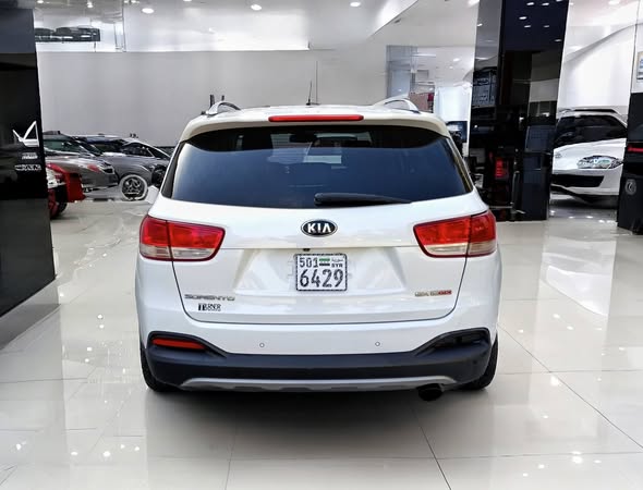 كيا سورينتو 2016 - صورة 5