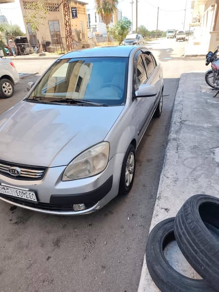 كيا ريو 2008 - صورة 4