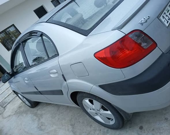 كيا ريو 2009 - صورة 5