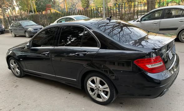 مرسيدس C 200 2012 - صورة 1