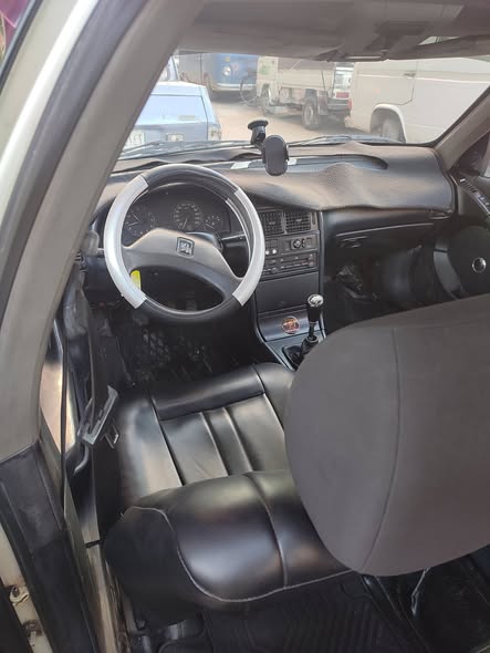 بيجو 405 1993 - صورة 2