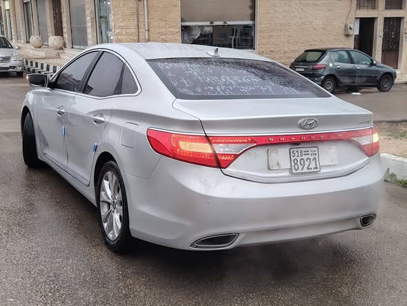 هونداي آزيرا 2012