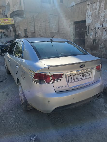 كيا فورتي 2011 - صورة 2