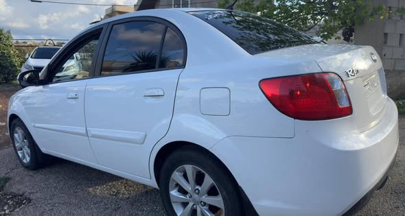 كيا ريو 2010 - صورة 4