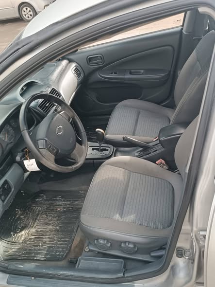 نيسان صني 2009 - صورة 2