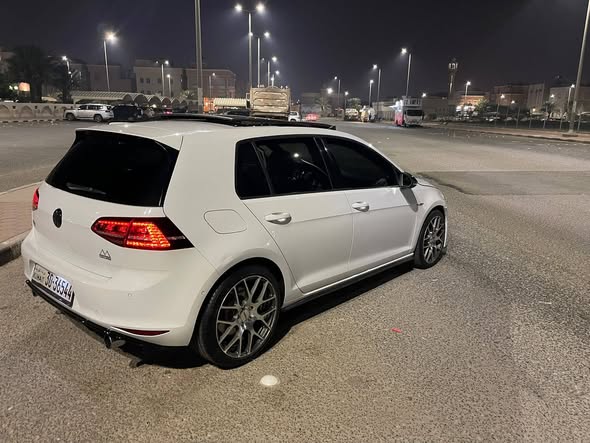 فولكس فاجن جولف GTI 2015 - صورة 1