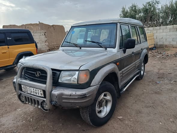 ميتسوبيشي باجيرو 2000 - صورة 2