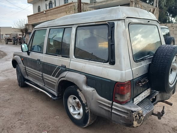 ميتسوبيشي باجيرو 2000 - صورة 4