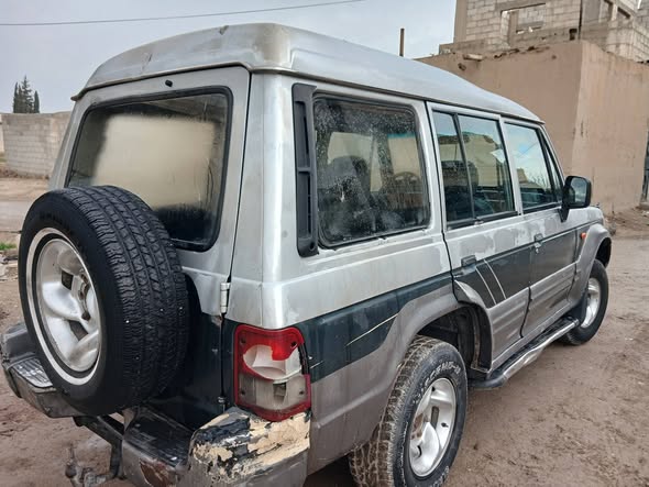 ميتسوبيشي باجيرو 2000 - صورة 5