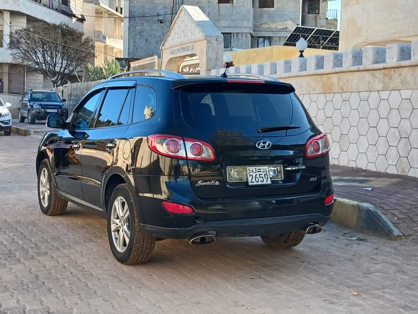 هيونداي سانتا في 2010