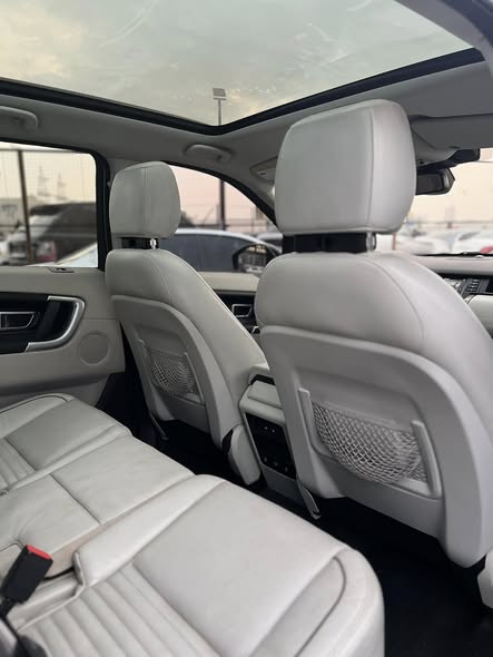 لاند روفر ديسكفري 2019 - صورة 4