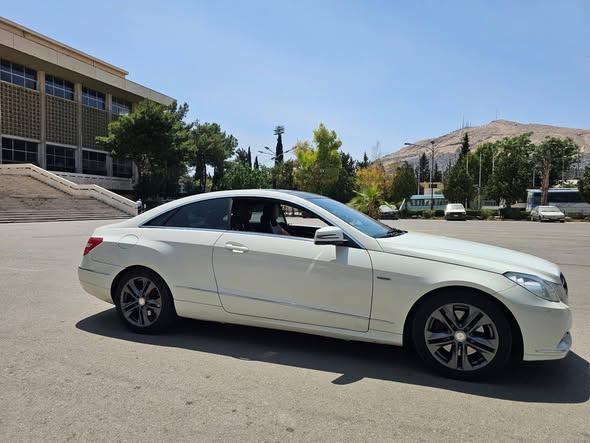 مرسيدس E350 2012 - صورة 2