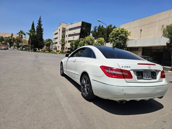 مرسيدس E350 2012 - صورة 3