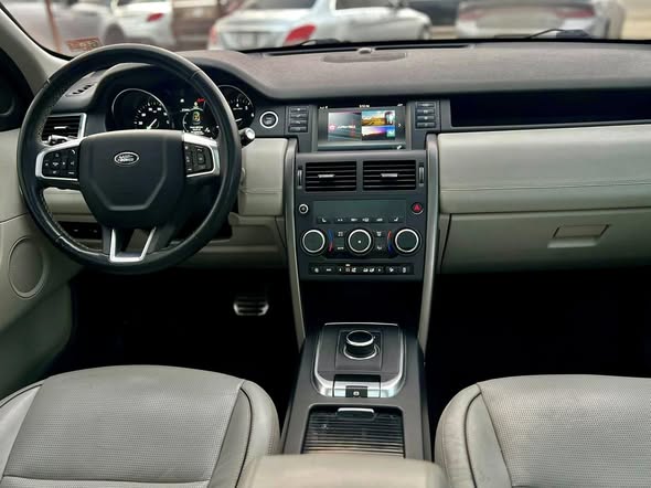 لاند روفر ديسكفري 2019 - صورة 5