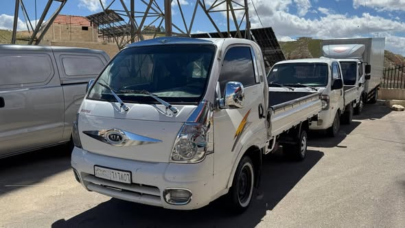 كيا ٢٧٠٠ 2011 - صورة 3