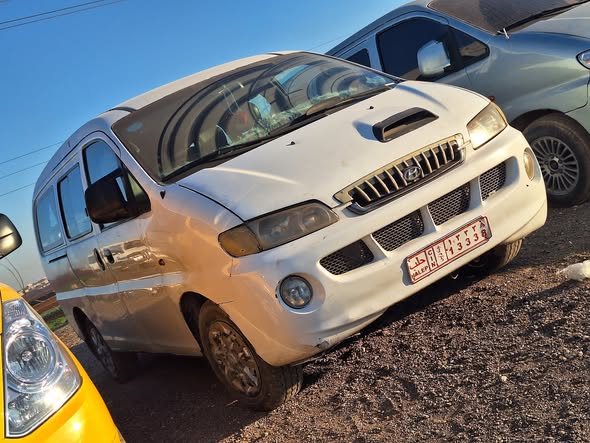 هيونداي H-1 2004 - صورة 2