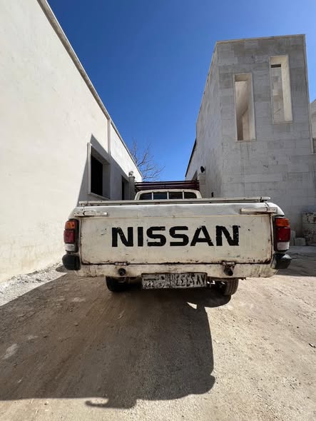 نيسان 1200 1994 - صورة 4