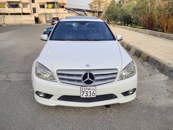 مرسيدس c300 2012 - صورة 1
