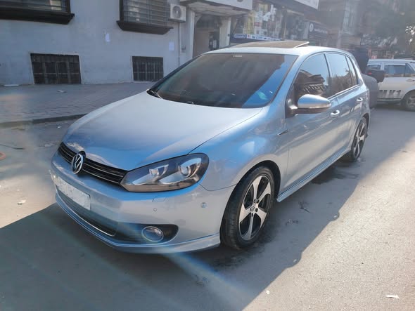 فولكس فاجن غولف 2010 - صورة 2