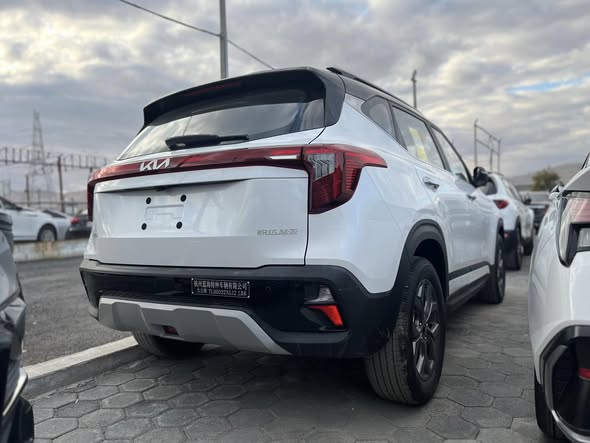 كيا سيلتوس 2025 - صورة 2