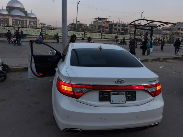 هيونداي أزيرا 2015 - صورة 1