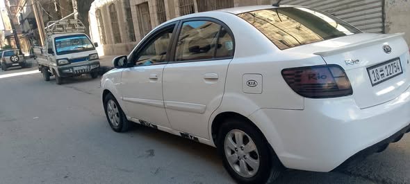 كيا ريو 2010 - صورة 4