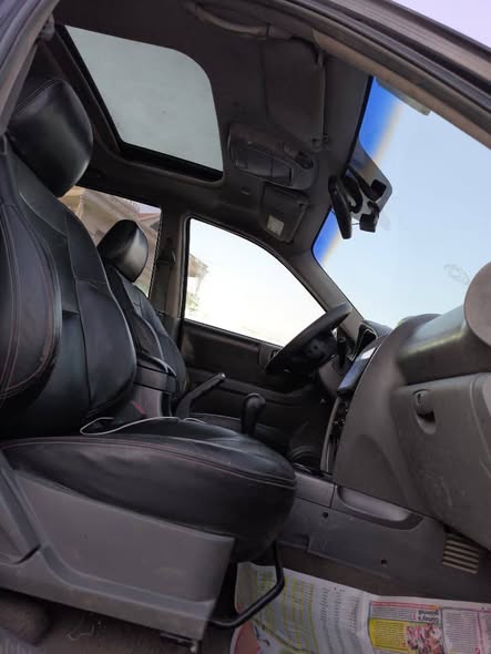 هيونداي سانتافي 2005 - صورة 4