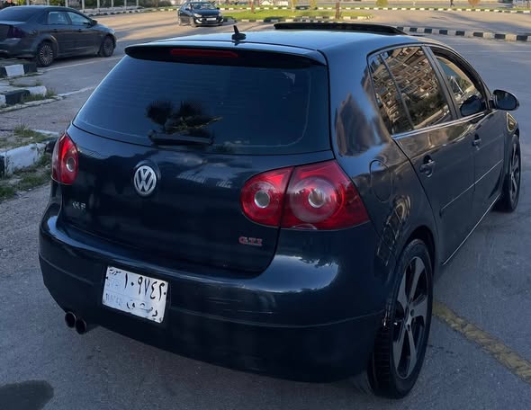 فوكس فاغن كولف 2005 - صورة 1