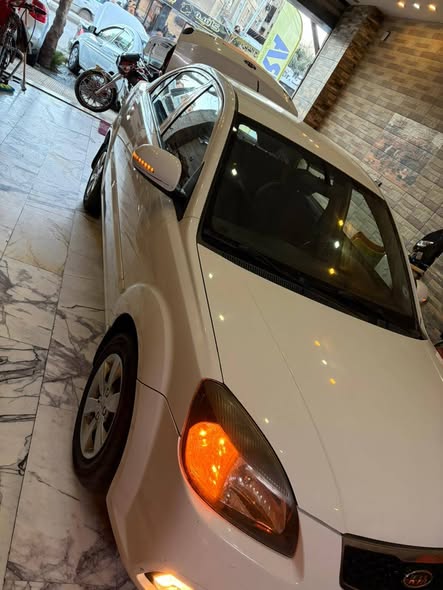 كيا ريو 2011 - صورة 2