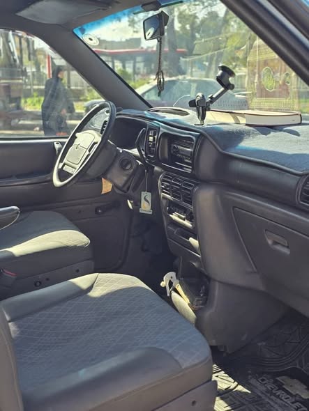 كرايزلر كارافان 1994 - صورة 3