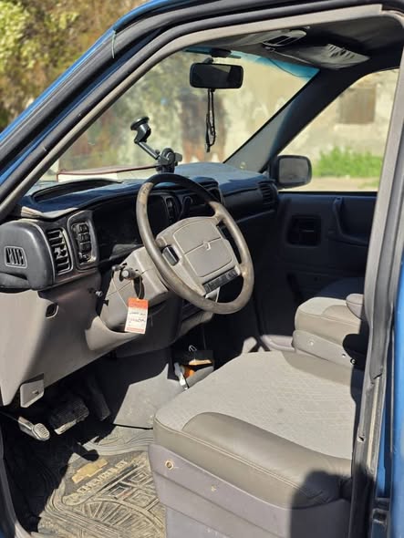 كرايزلر كارافان 1994 - صورة 4