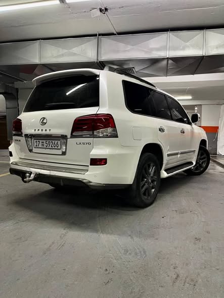 لكزس LX570 2014 - صورة 3