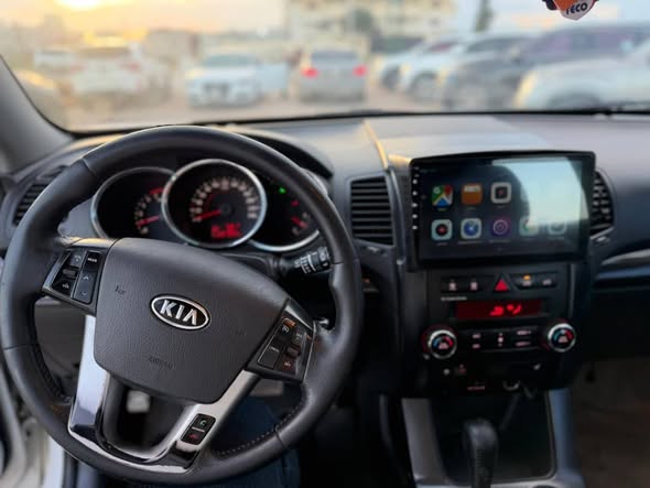 كيا سيرنتو 2010