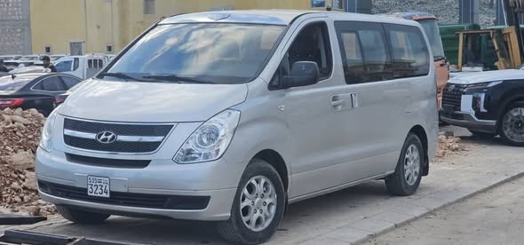 هيونداي ستاريكس 2010 - صورة 1