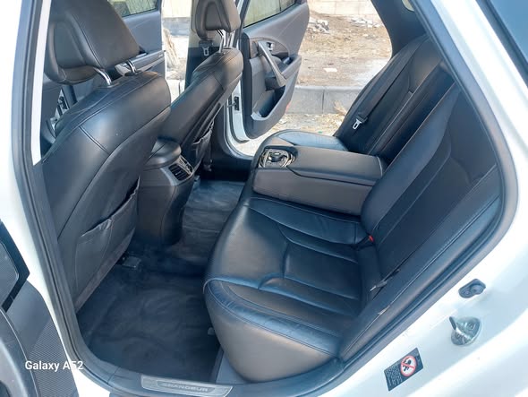 هيونداي أزيرا 2012 - صورة 4