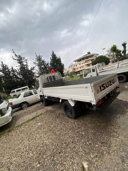 ايسوزو بيك اب 2006 - صورة 2