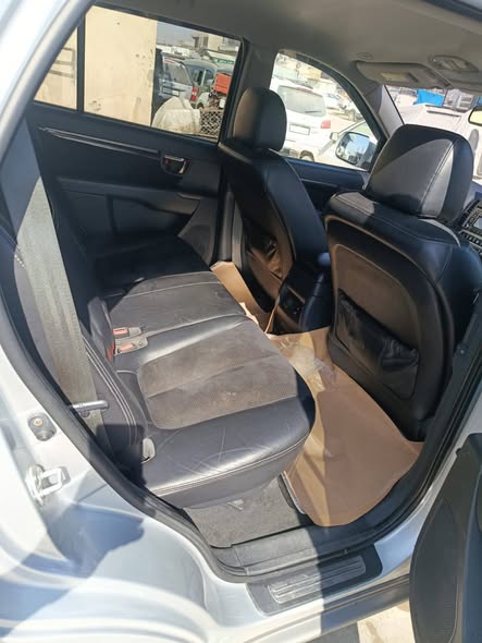 هيونداي سنتافي 2009 - صورة 3