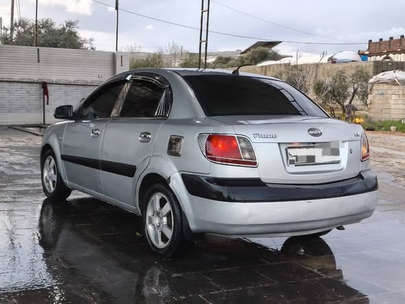 كيا ريو 2007 - صورة 2