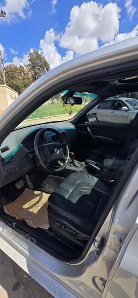 بي إم دبليو X3 2004 - صورة 2