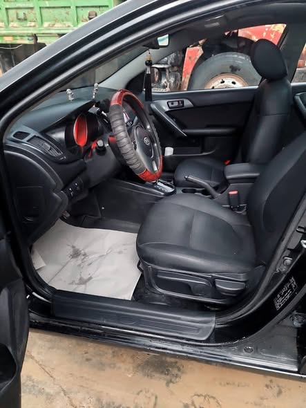 كيا فورتي 2009