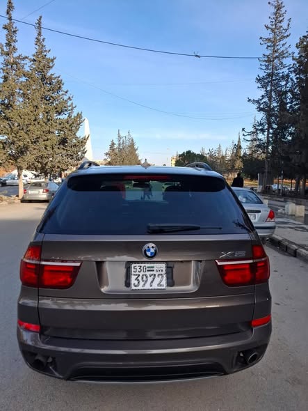 بي ام دبليو X5 2012 - صورة 3