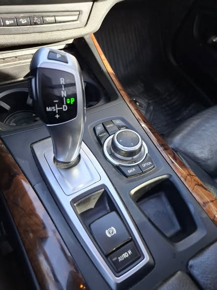 بي ام دبليو X5 2012 - صورة 5