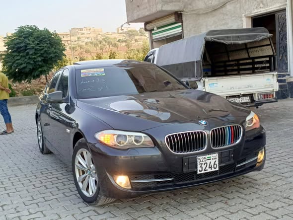 بي ام دبليو 520 2012 - صورة 1