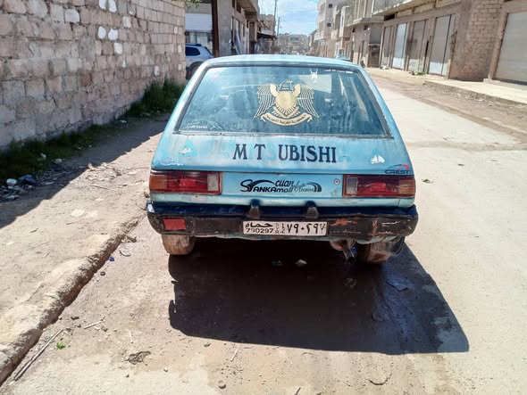 ميتسوبيشي 1200 1983 - صورة 2