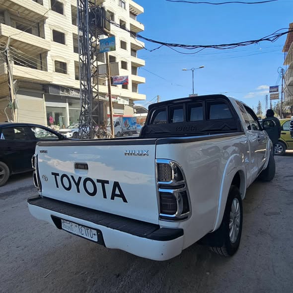 تويوتا هايلوكس 2010 - صورة 5