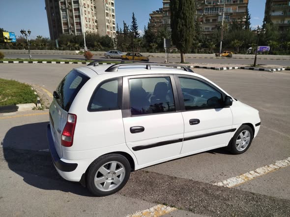 هونداي لافيتا 2008 - صورة 1