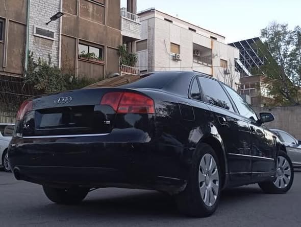 أودي A4 2007 - صورة 2