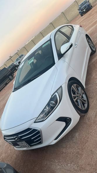 هيونداي إلنترا 2018 - صورة 1