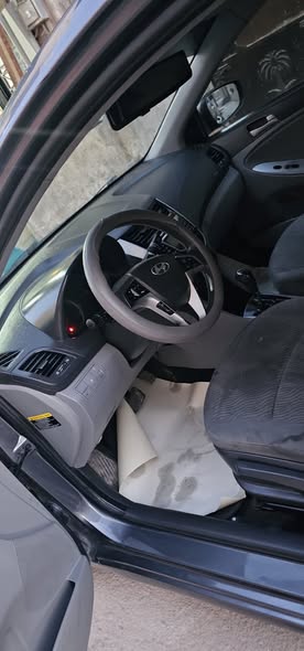 هيونداي أكسنت 2011 - صورة 2