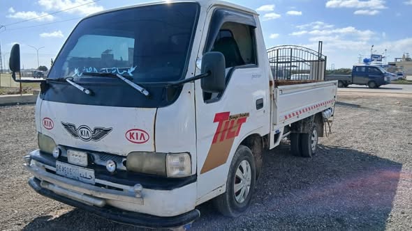 كيا K2700 2001 - صورة 2